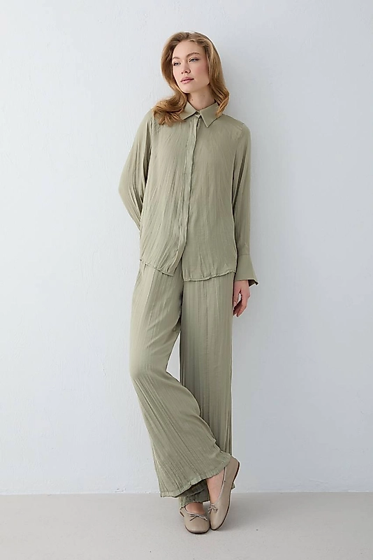 Modal Saten Gömlekli Takım